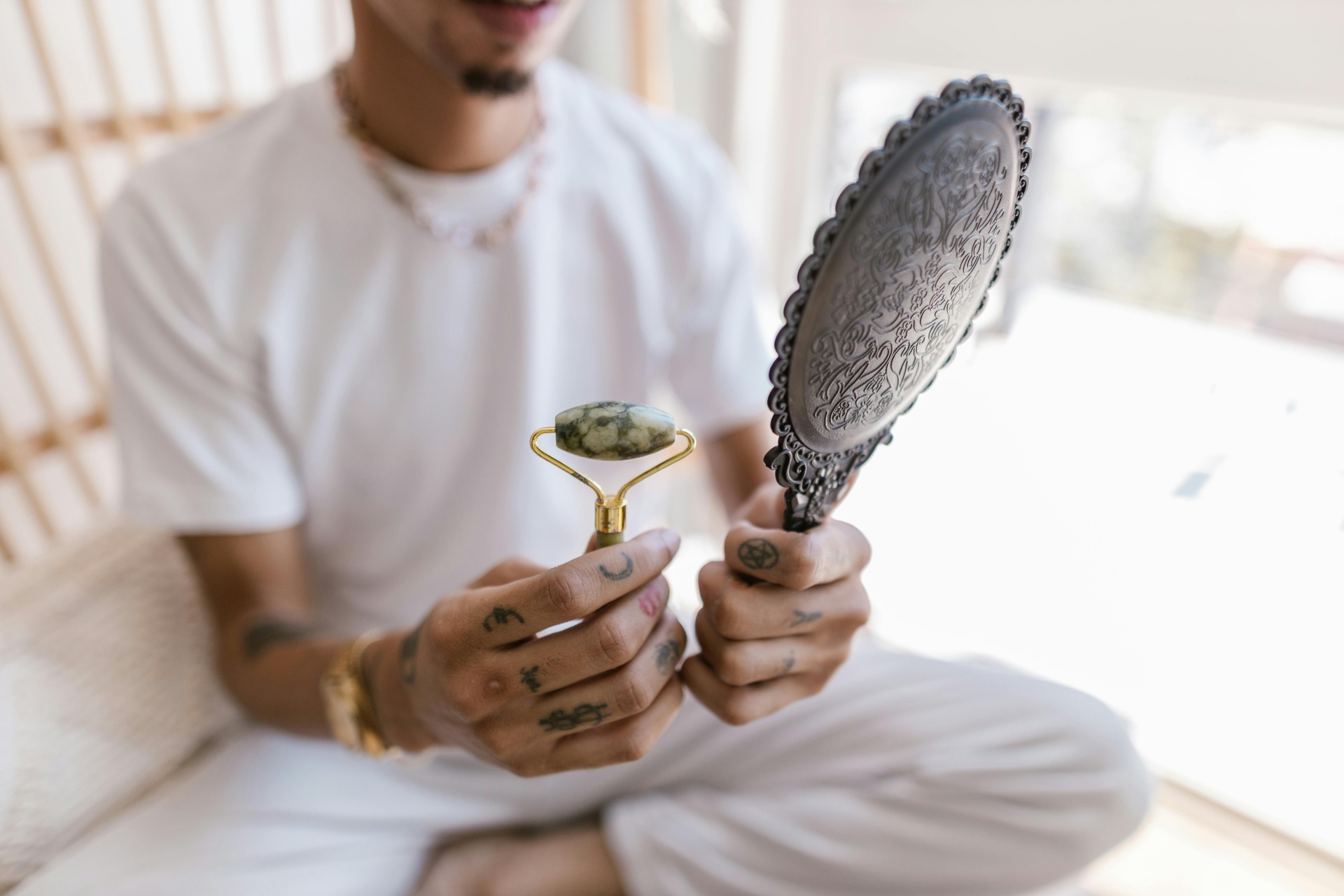 Can You Use a Cracked Jade Roller? Safety Tips - JadeGuide