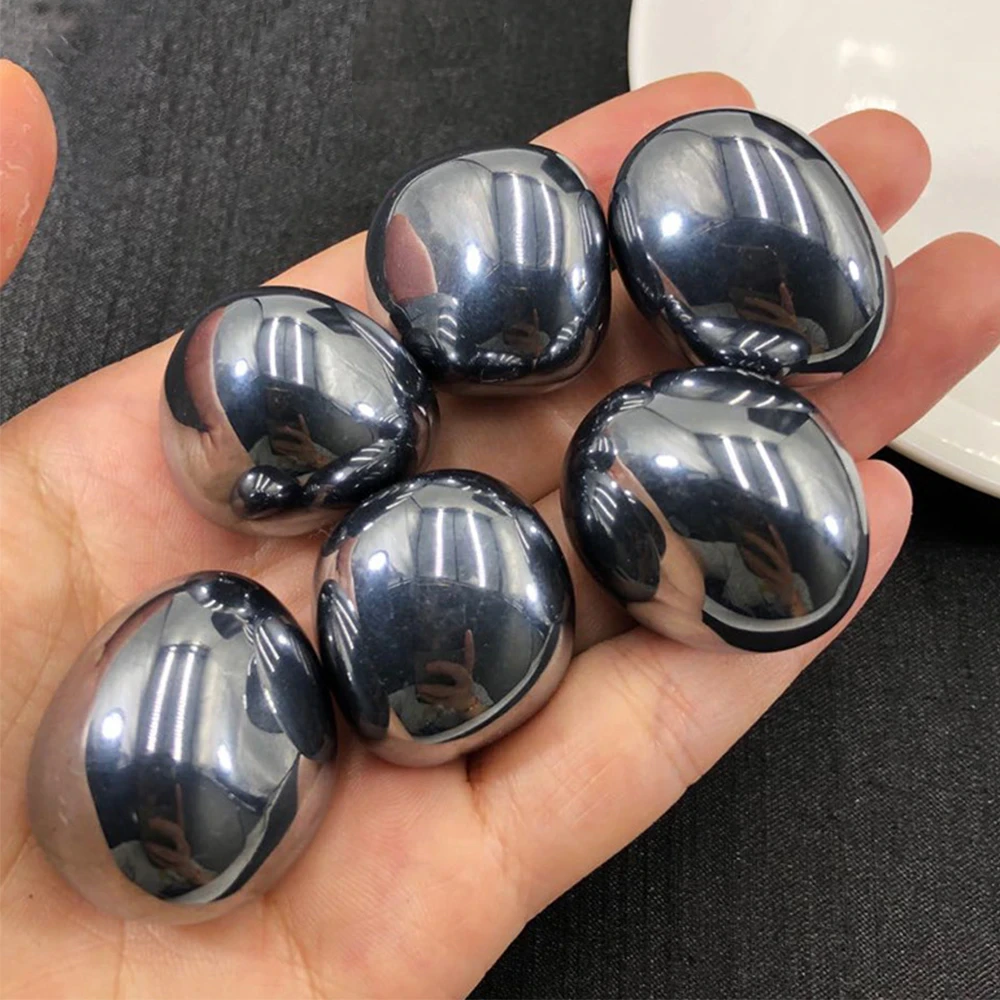 Comparison of traditional jade and modern terahertz stone rollers