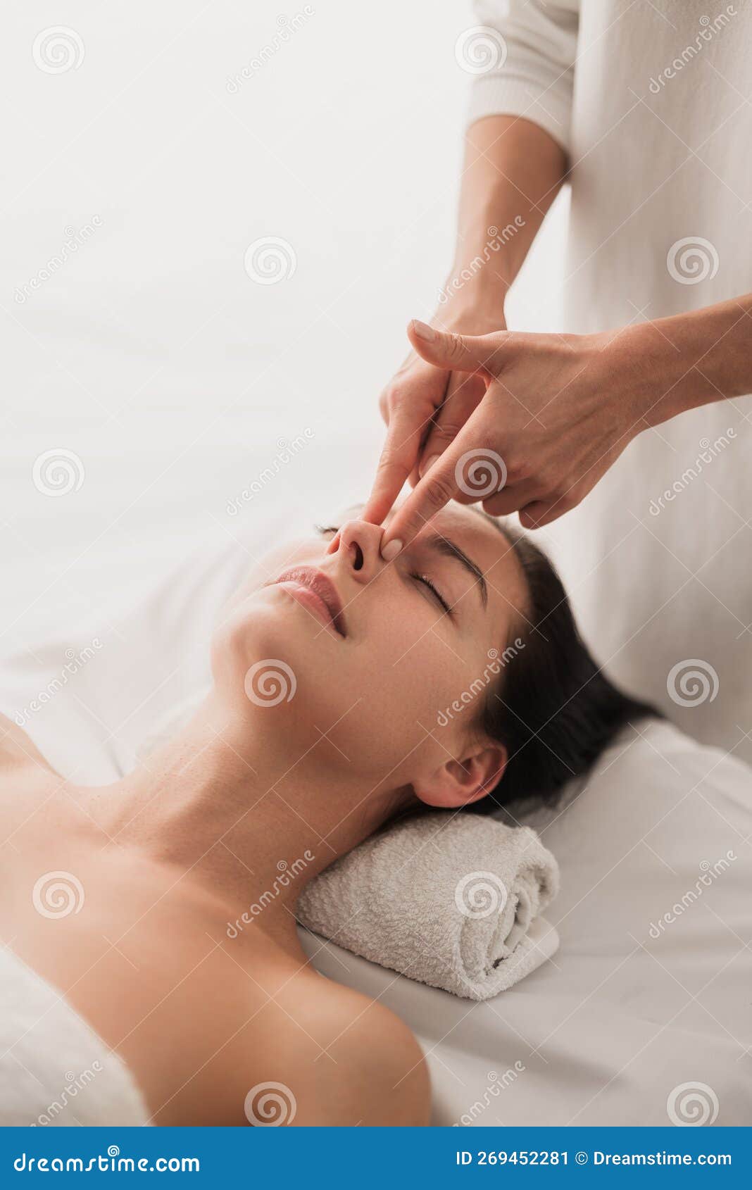 facial massage nose