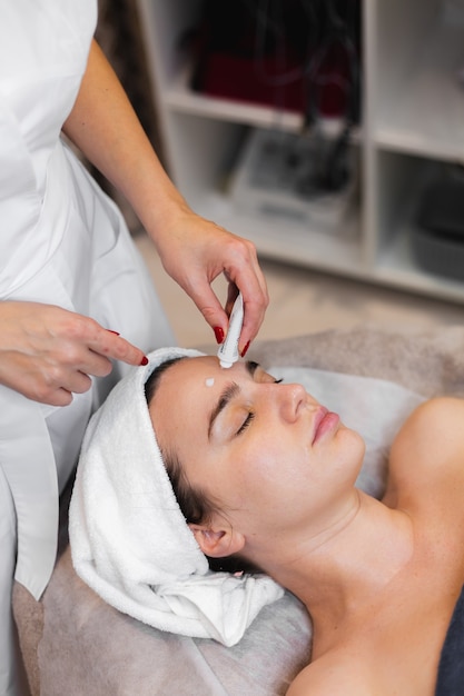 manual facial massage